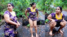 Nila Nambiar Latest showing pussy and peeing in forest